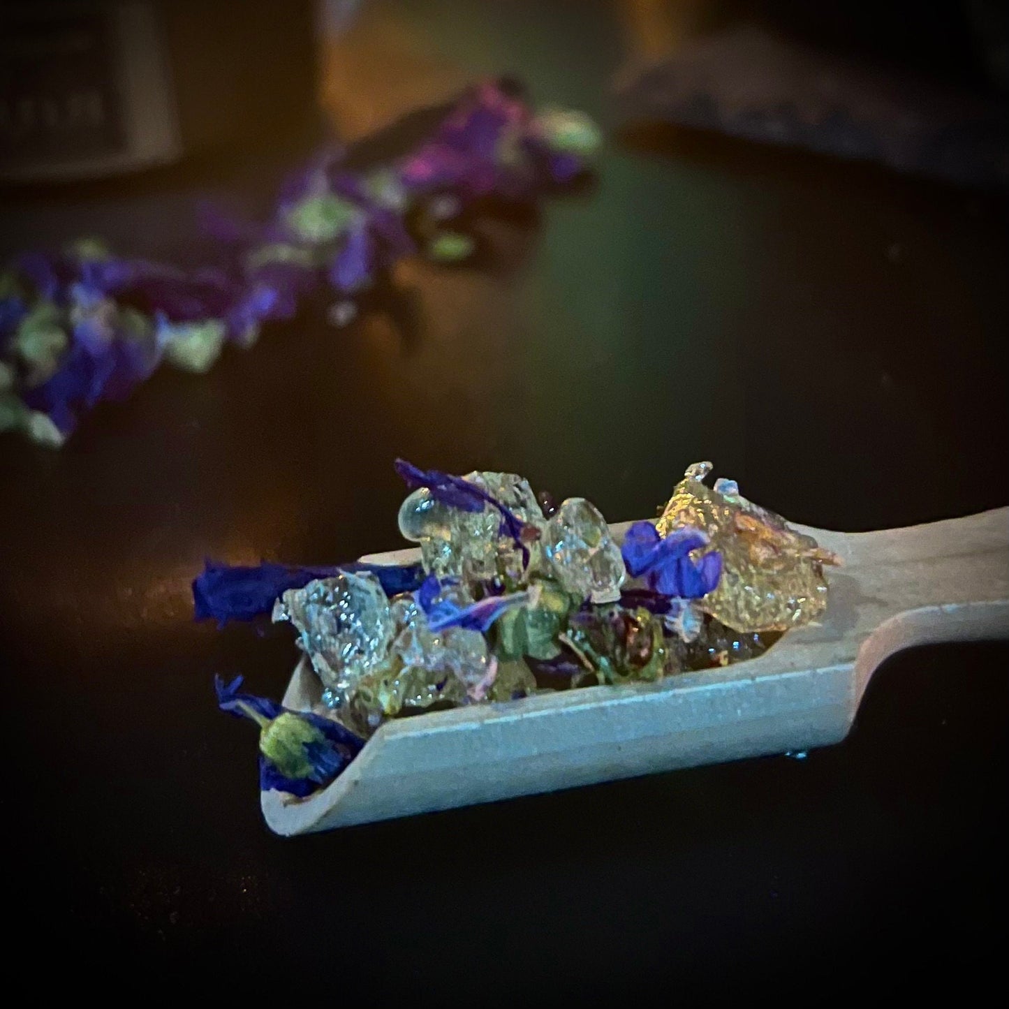 Luna loose Incense | Luxury blend of roots resins botanicals and essential oils